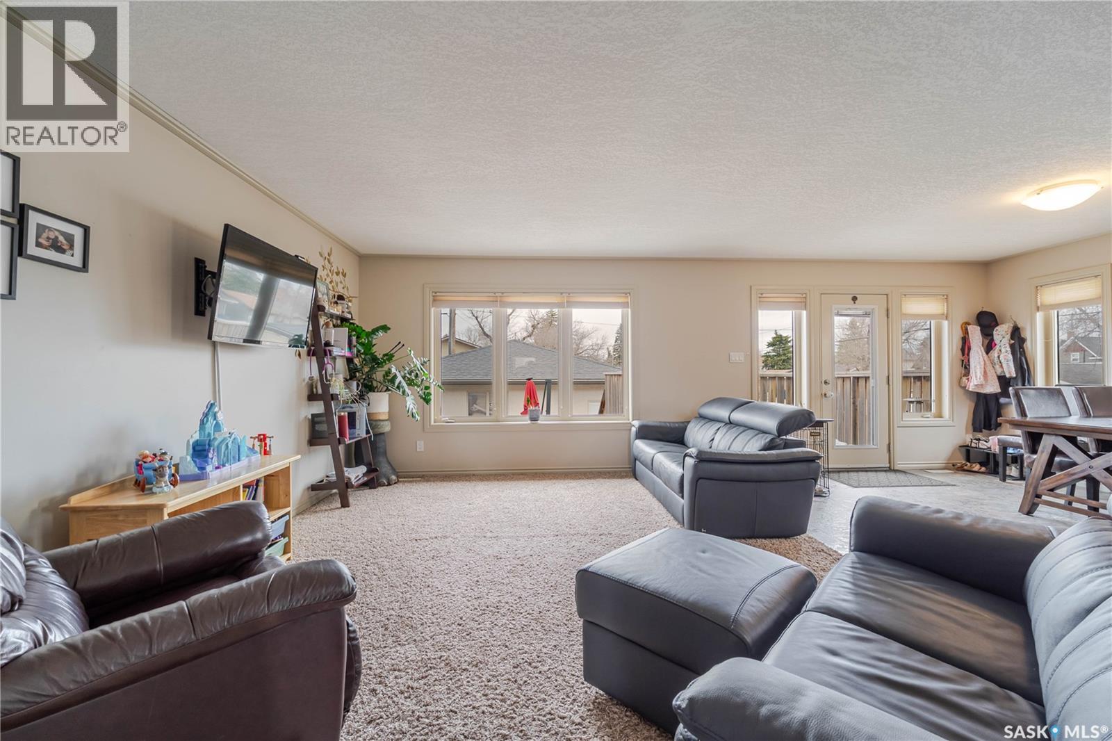 805 4th AVENUE NW - 24