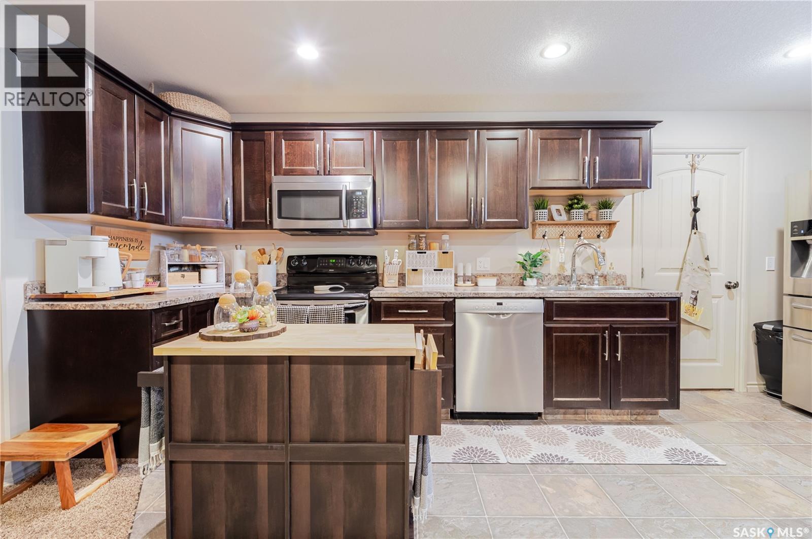 805 4th AVENUE NW - 34