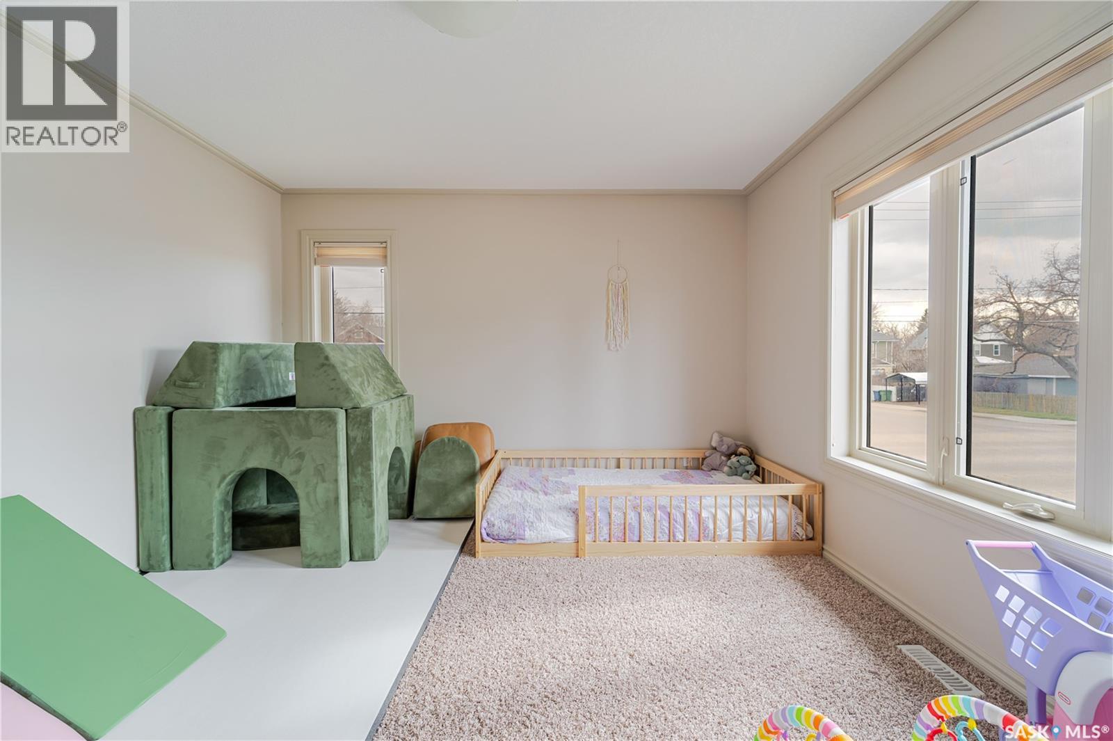 805 4th AVENUE NW - 8