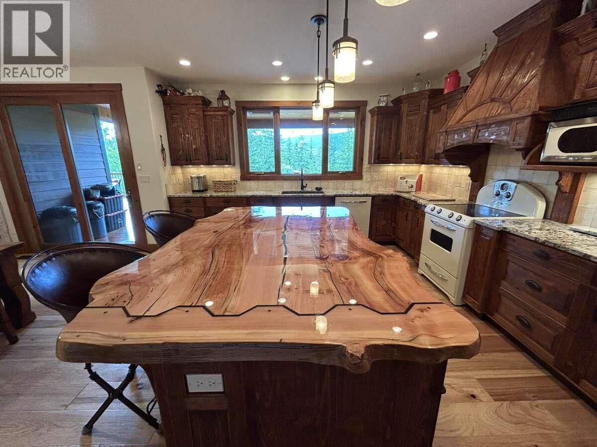 82 Walker Road - 23