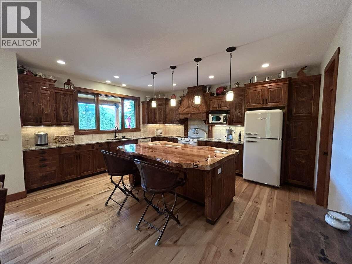 82 Walker Road - 24