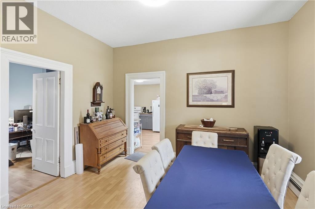 114 GRAND Avenue S - 10
