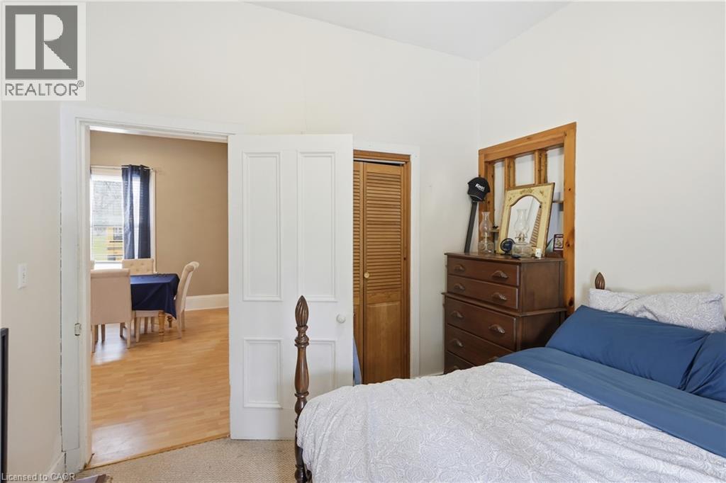 114 GRAND Avenue S - 14