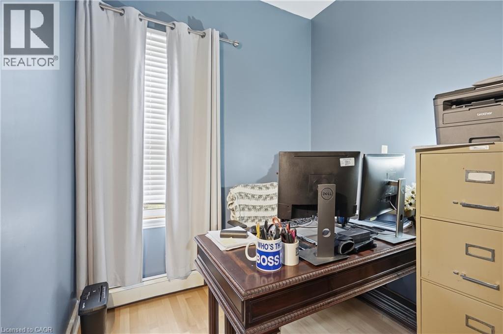 114 GRAND Avenue S - 15