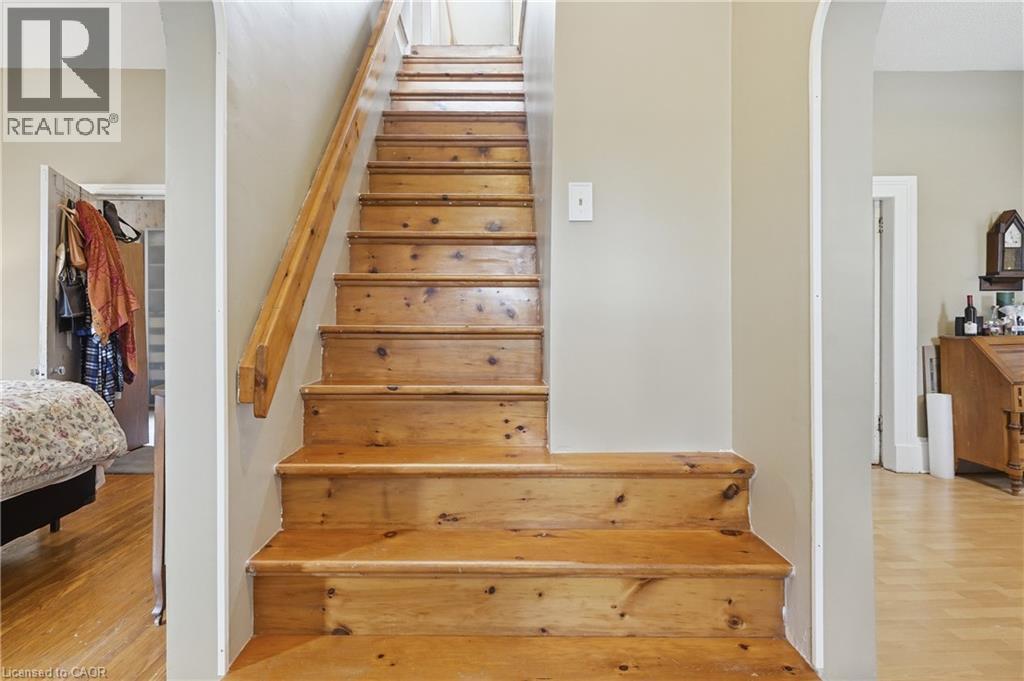 114 GRAND Avenue S - 16