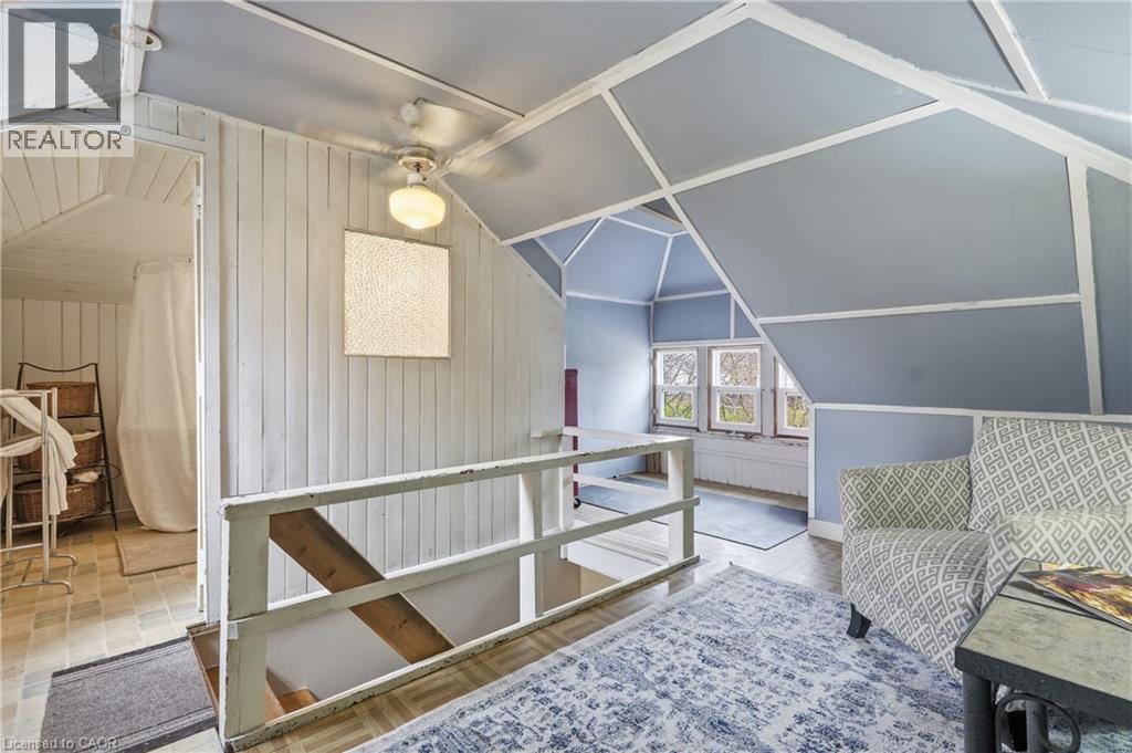 114 GRAND Avenue S - 18