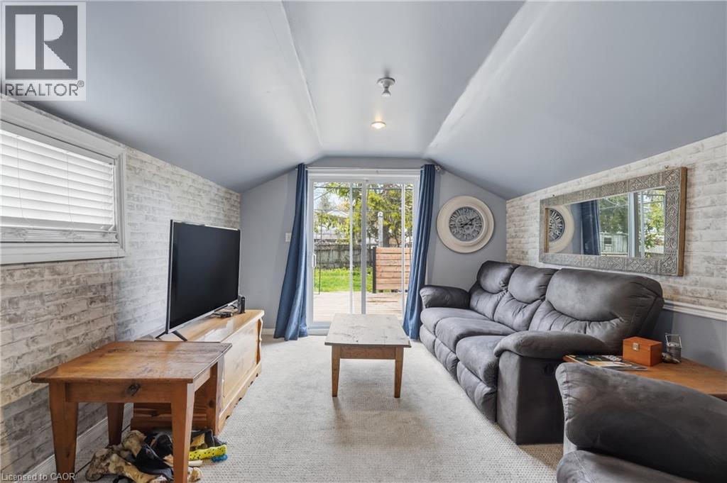 114 GRAND Avenue S - 20