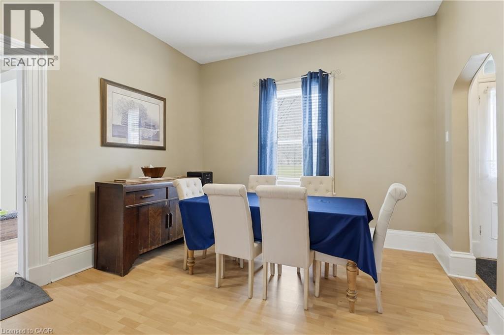 114 GRAND Avenue S - 9