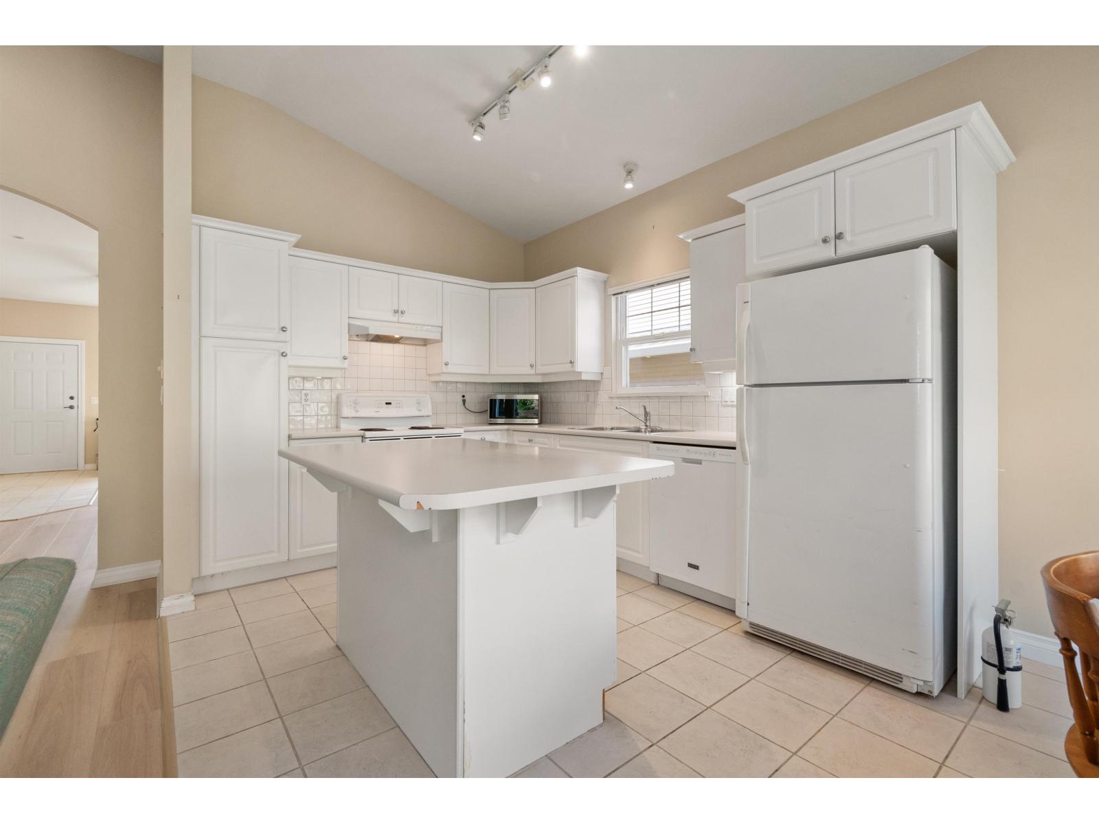 35 5700 JINKERSON ROAD, Promontory, Chilliwack