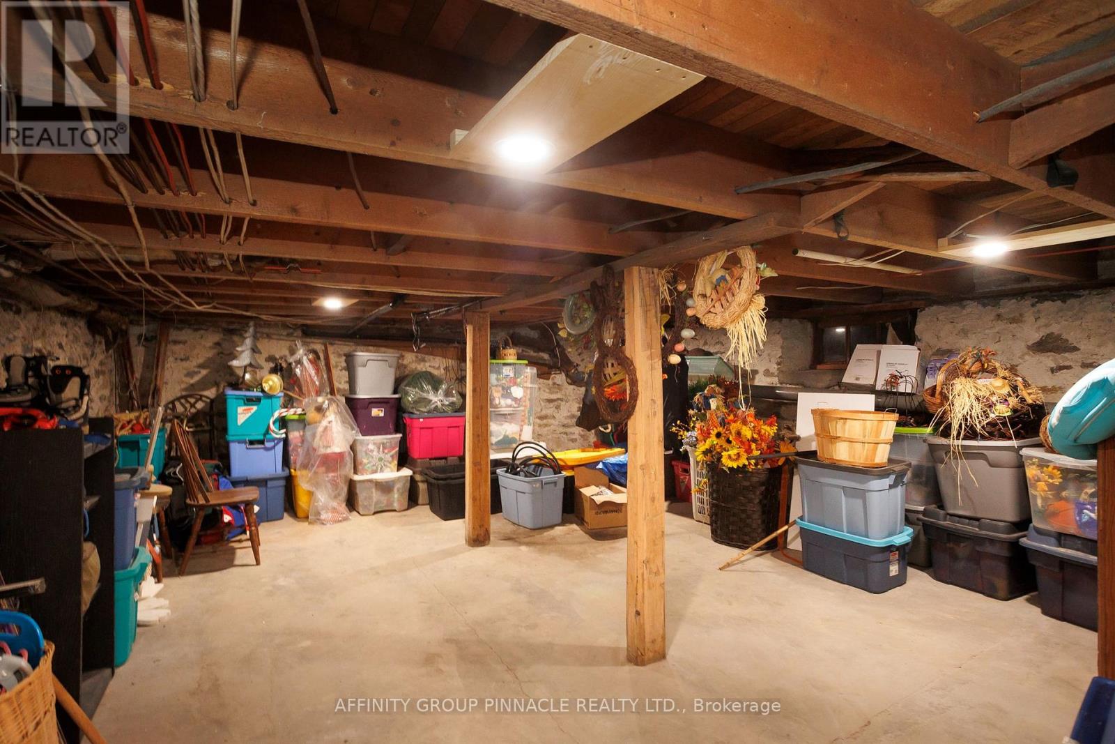 414 OSBORNE STREET - 38