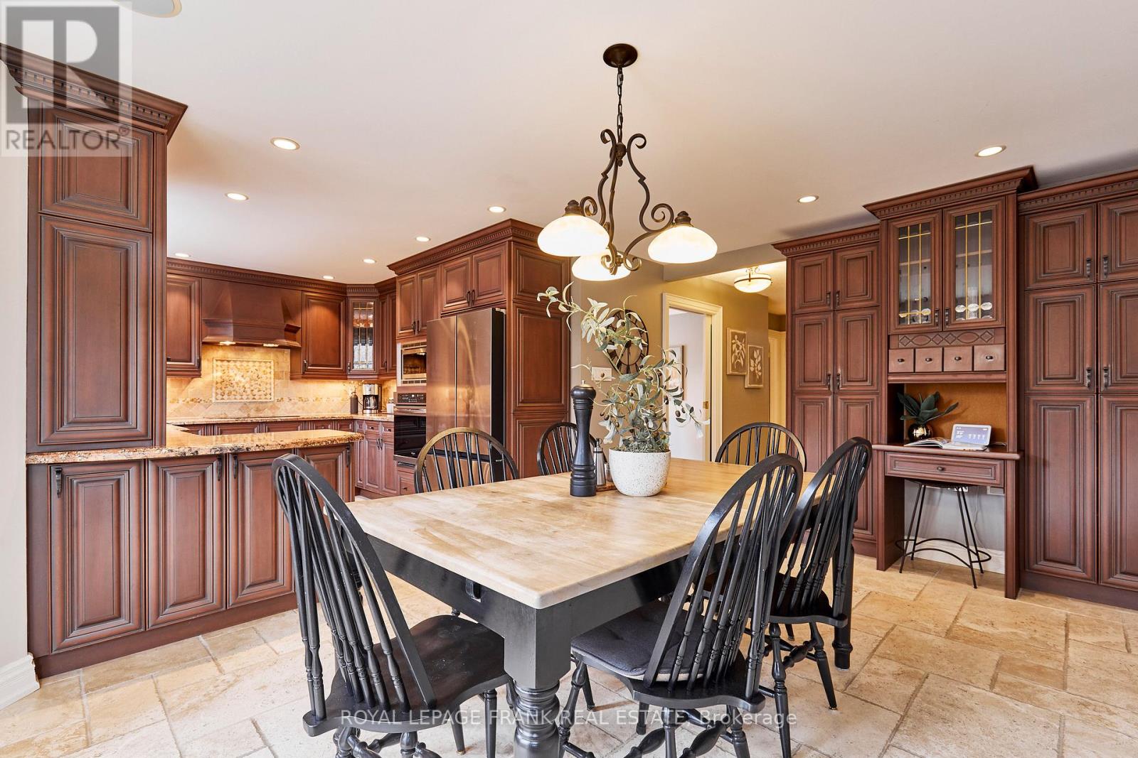 10 DORMAN DRIVE - 19