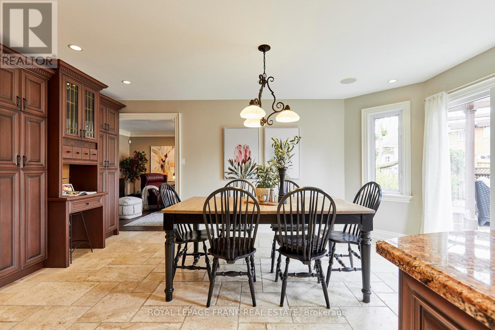 10 DORMAN DRIVE - 23