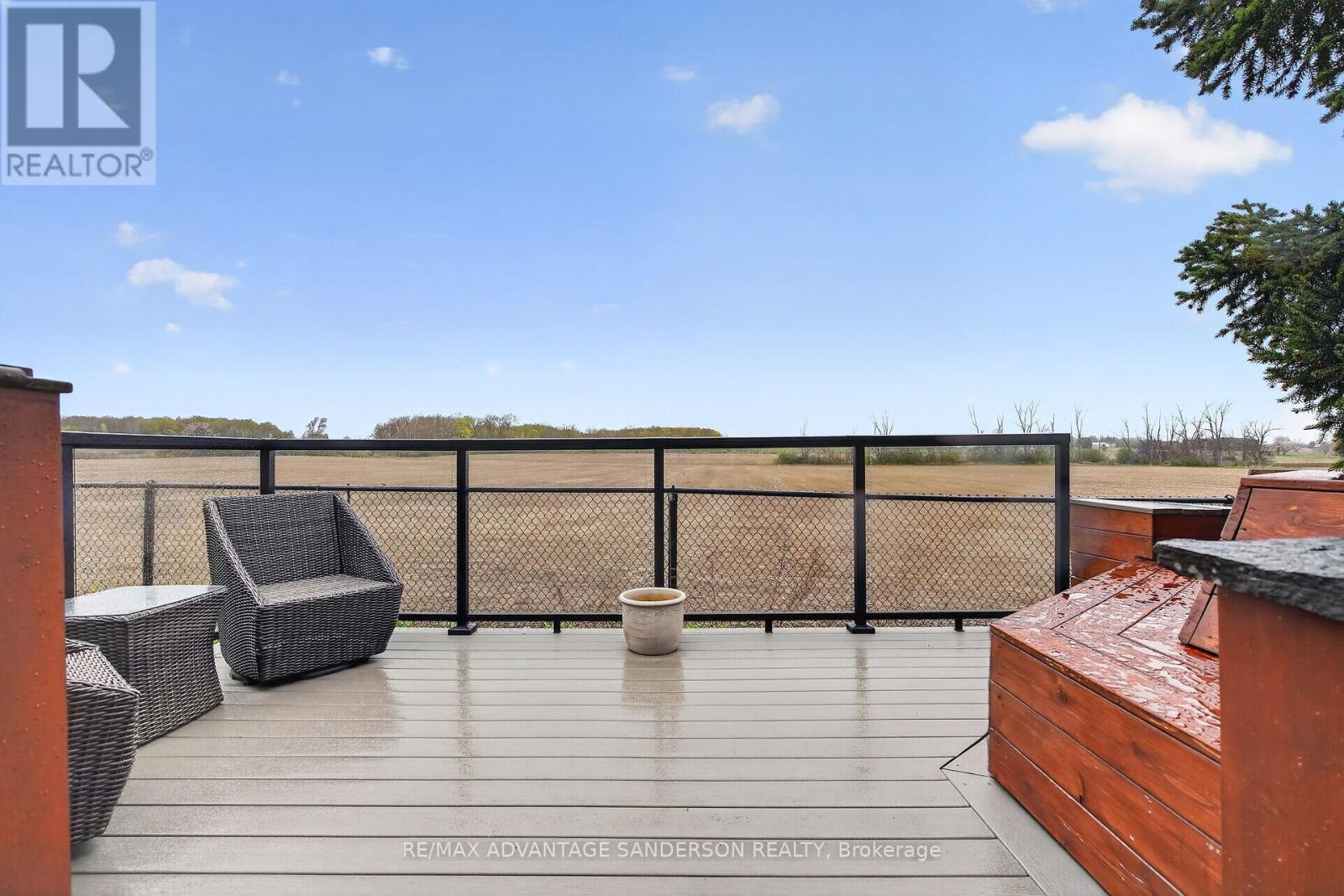 975 SUNNINGDALE ROAD W - 11