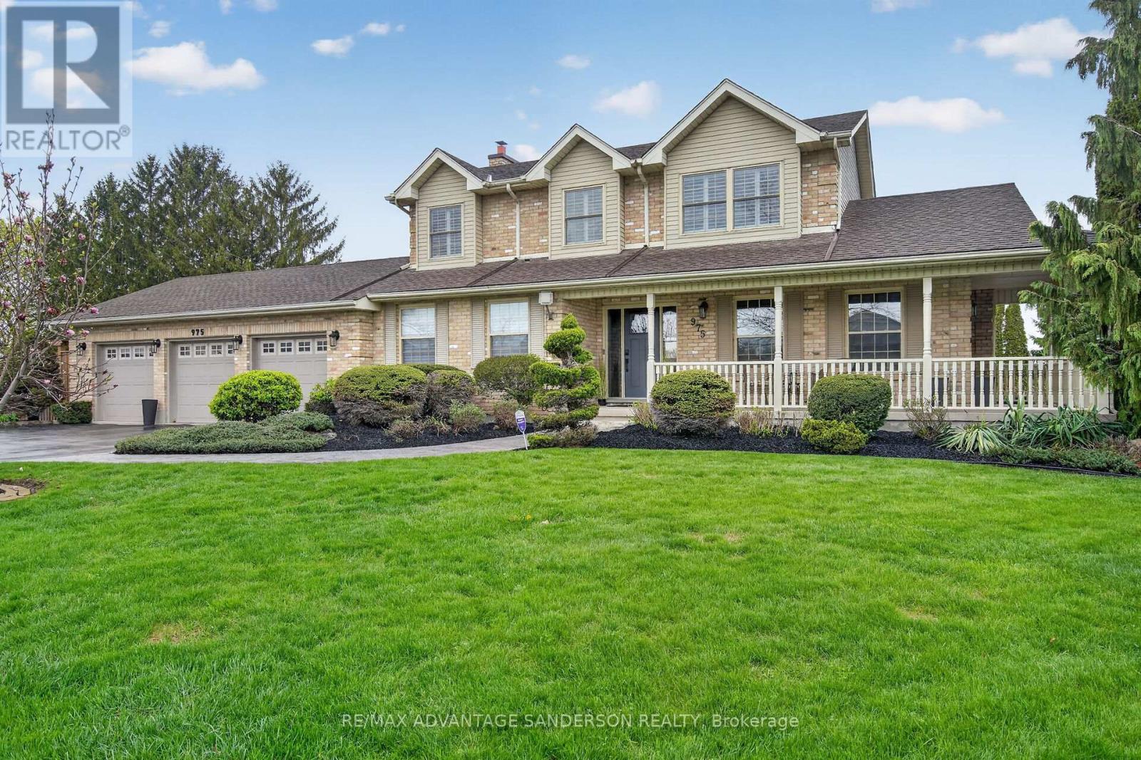 975 SUNNINGDALE ROAD W - 7