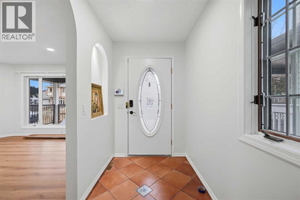 924 19 Avenue NW - photo 5