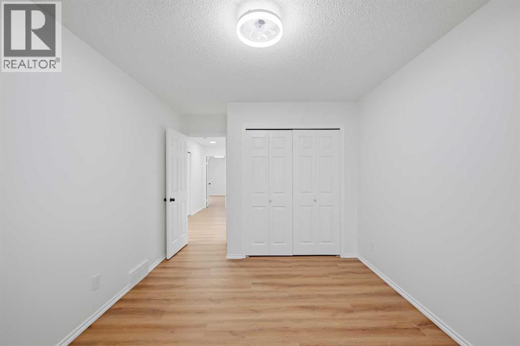 924 19 Avenue NW — photo 27
