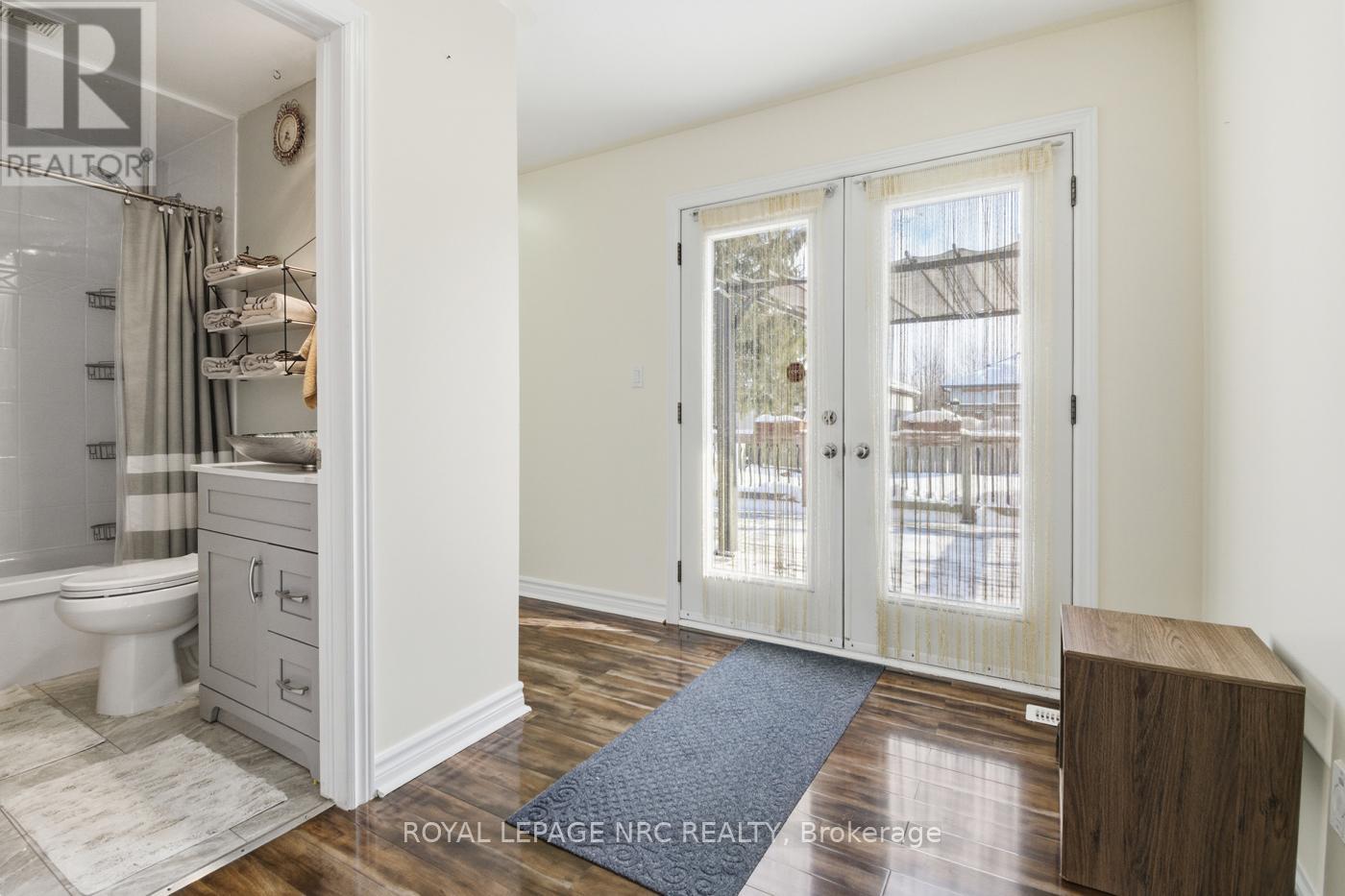 6384 MONTROSE ROAD - 22