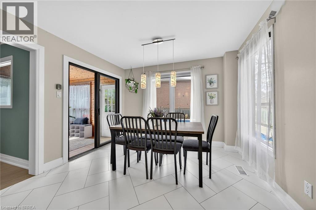 3 BOWES Court, Caledon, Ontario, L7E1A5 — Photo 11