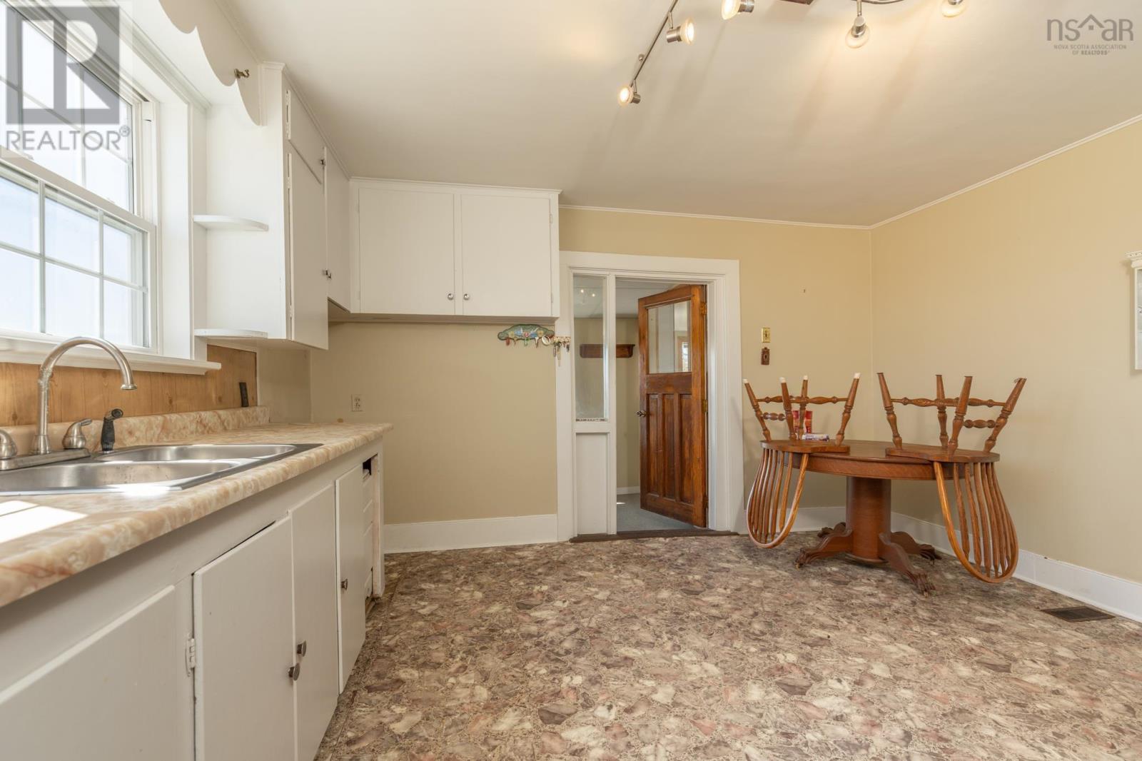 Property 20 of 38 of 41 Brooklyn Road