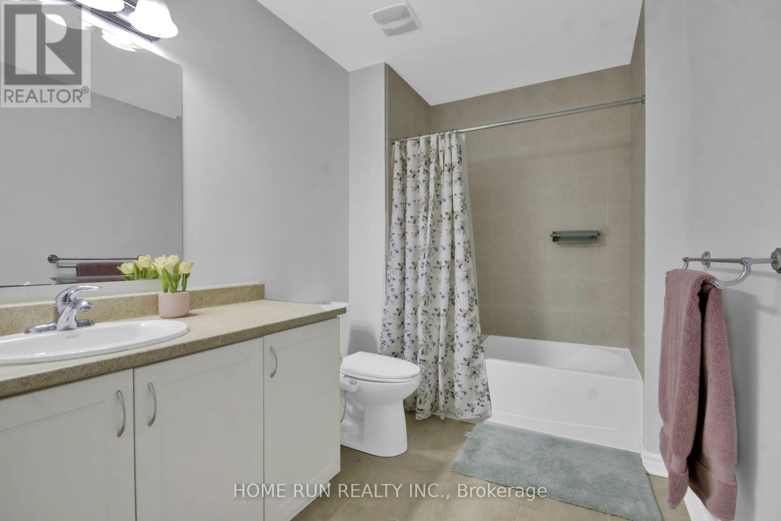 350 HAILEYBURY STREET - 22