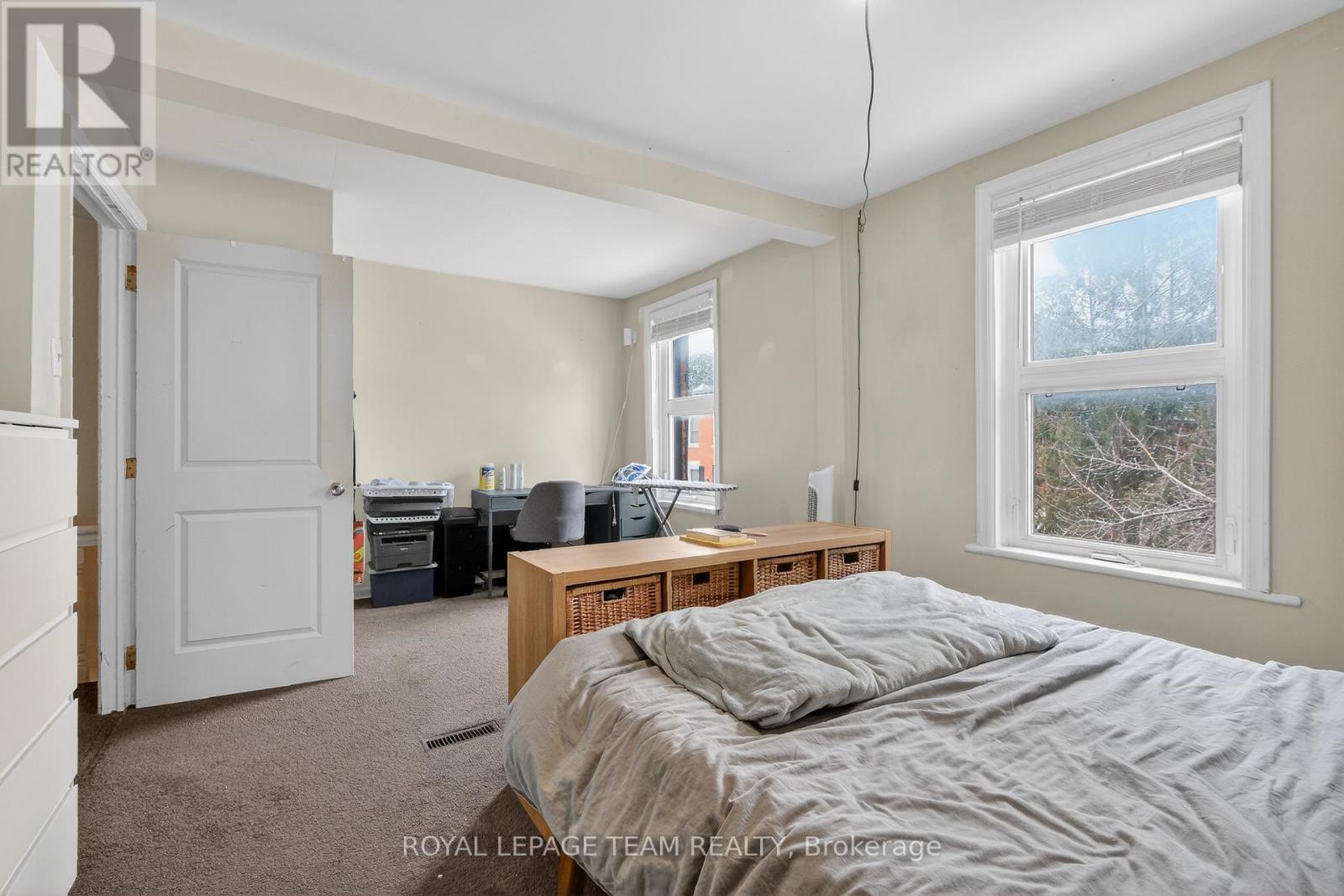8 LEWIS STREET - 12