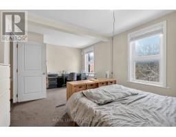 8 Lewis Street, Ottawa, ON K2P0S3 Photo 12