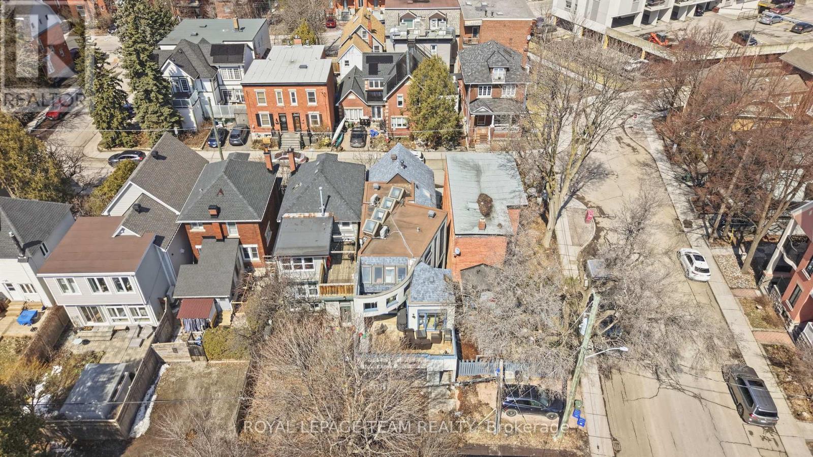 12 LEWIS STREET - 41