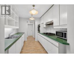 12 Lewis Street, Ottawa, ON K2P0S3 Photo 6