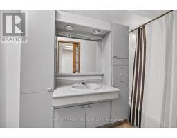 12 Lewis Street, Ottawa, ON K2P0S3 Photo 9