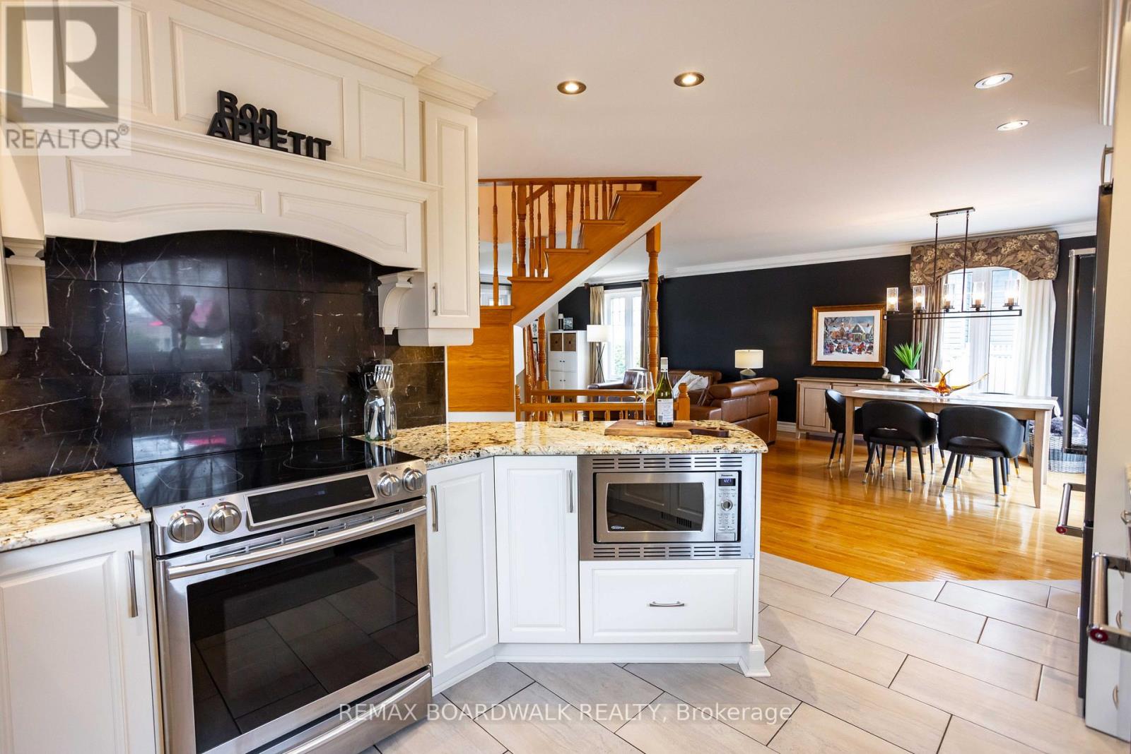 18 ALICE STREET - 15
