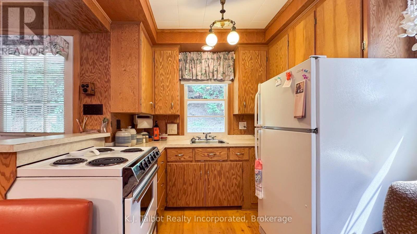 84119 LAKEVIEW DRIVE - 13