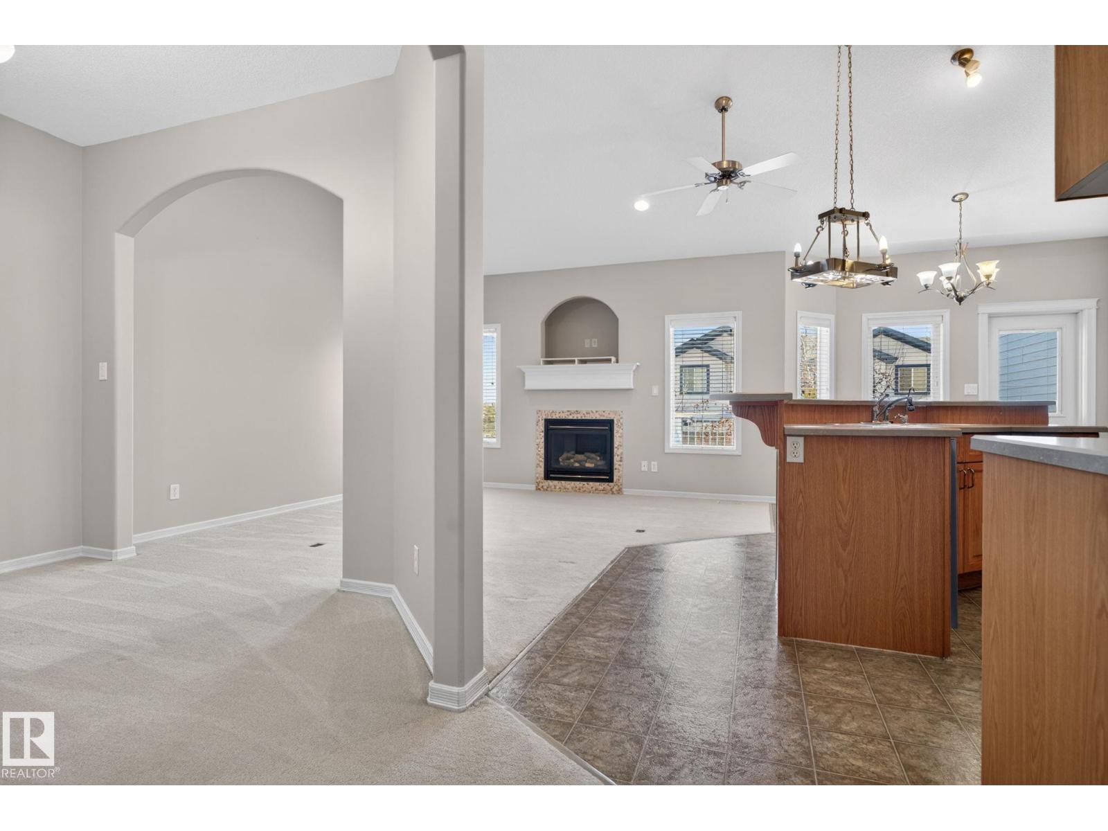 #34 3003 34 AV NW, Edmonton