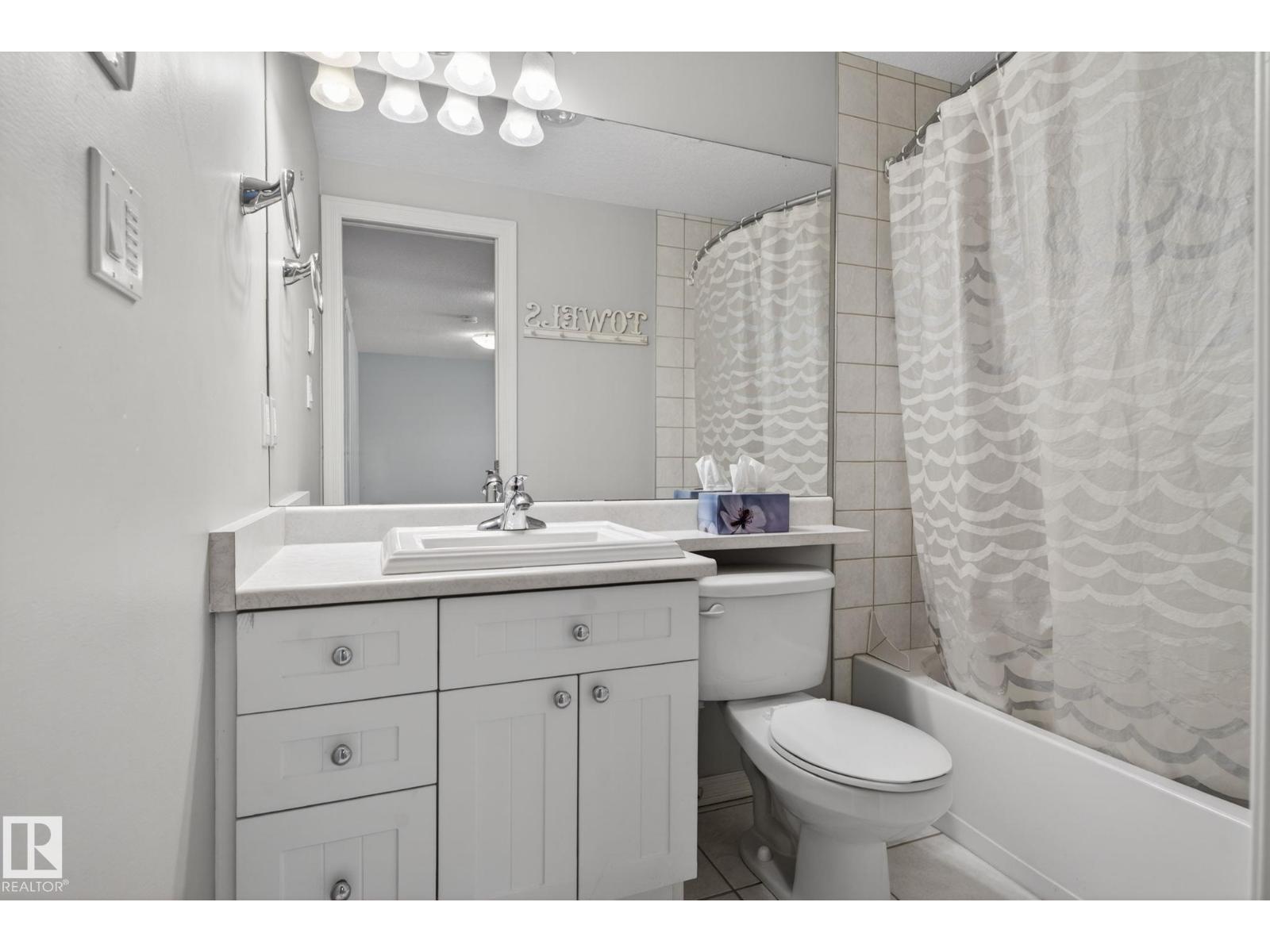 #34 3003 34 AV NW, Edmonton