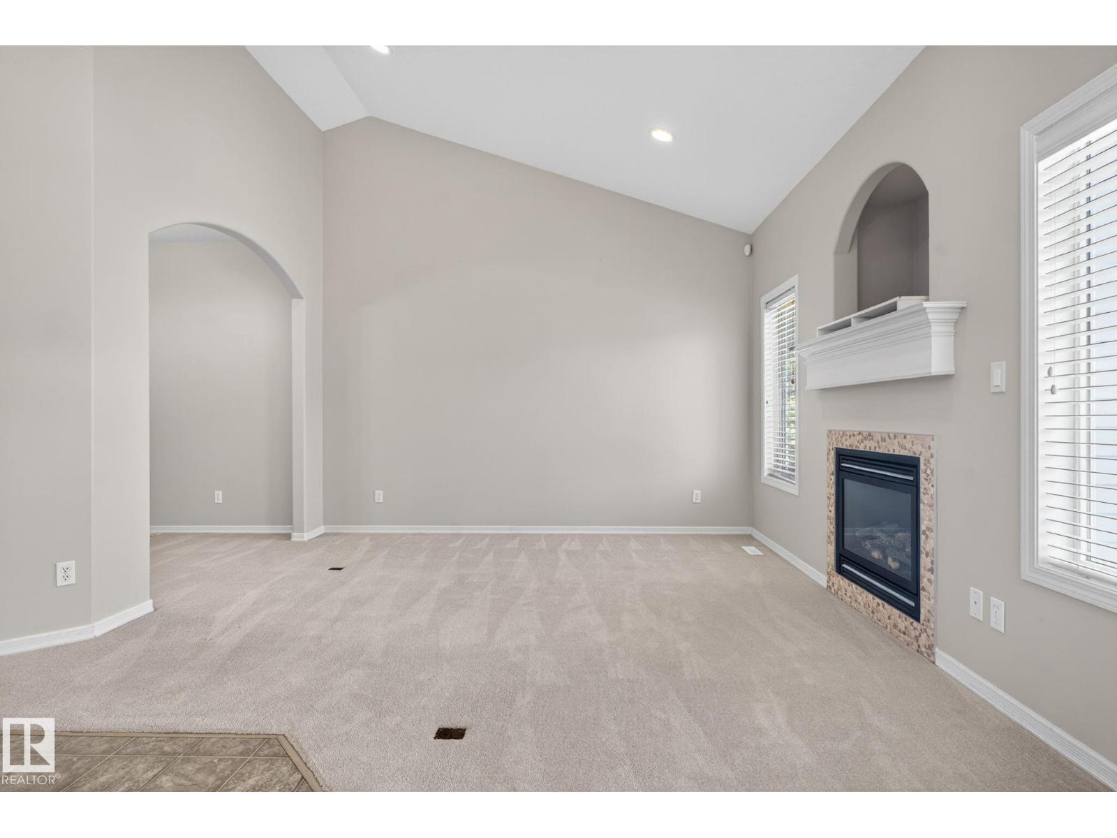 #34 3003 34 AV NW, Edmonton