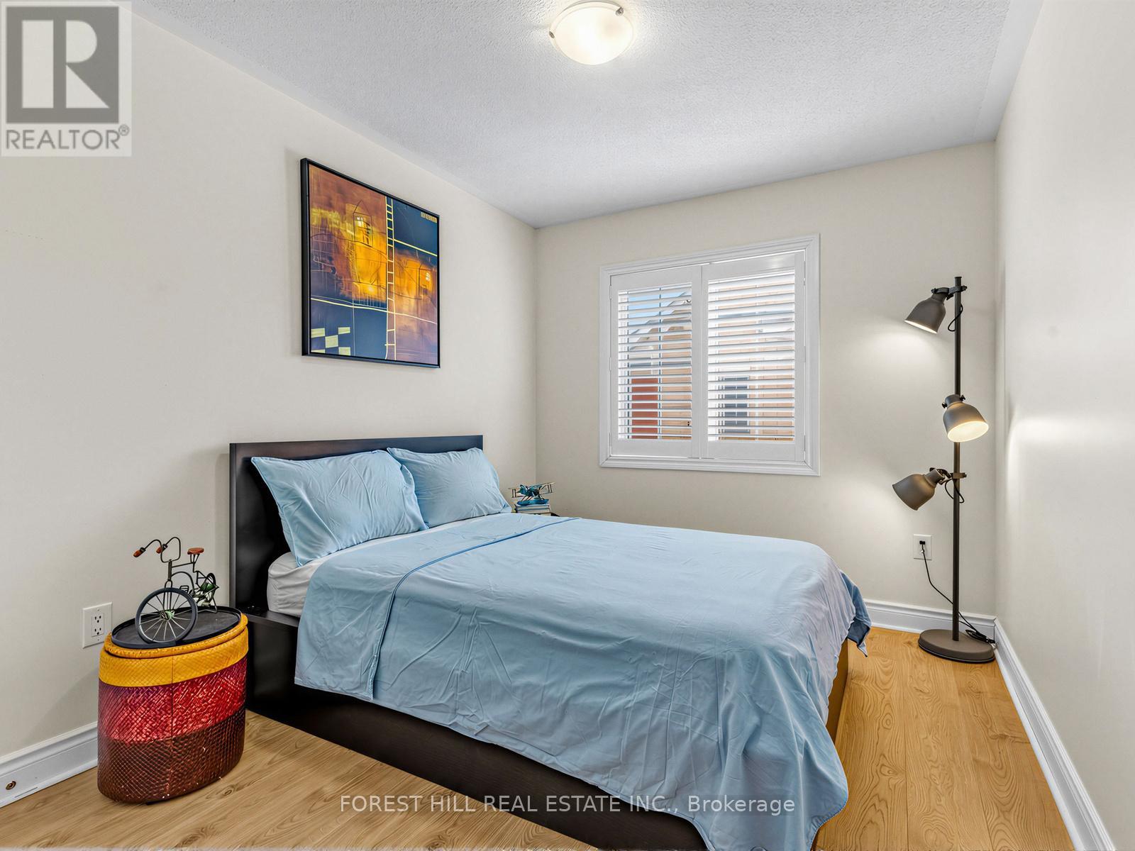 #51 8 BRIGHTON PLACE - 18