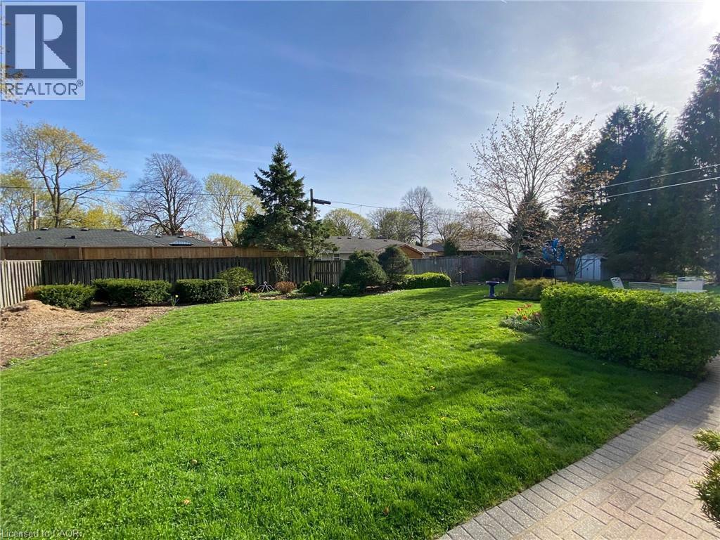16 DALEVIEW Crescent - 28
