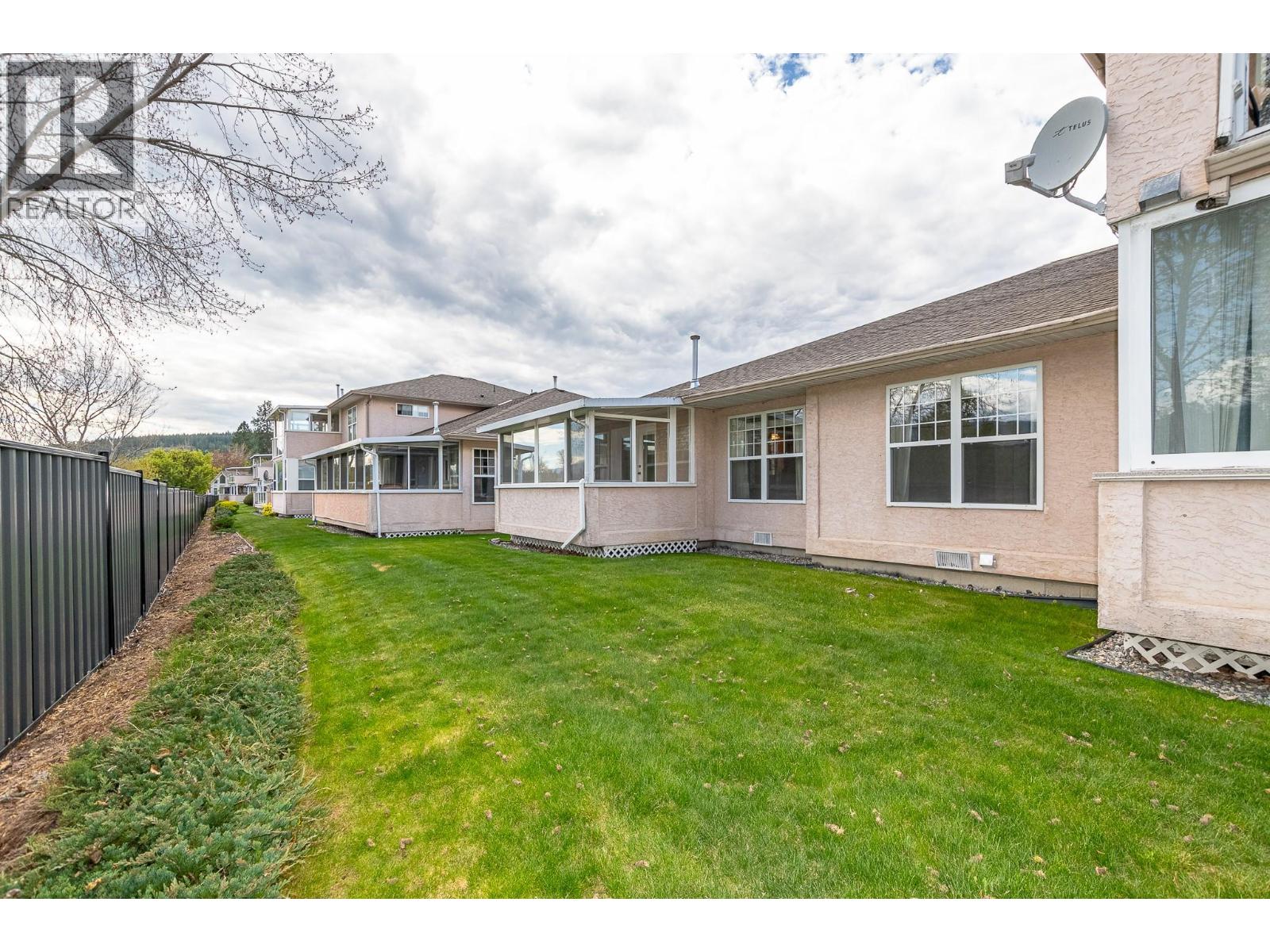 #17 303 Regent Avenue - 35