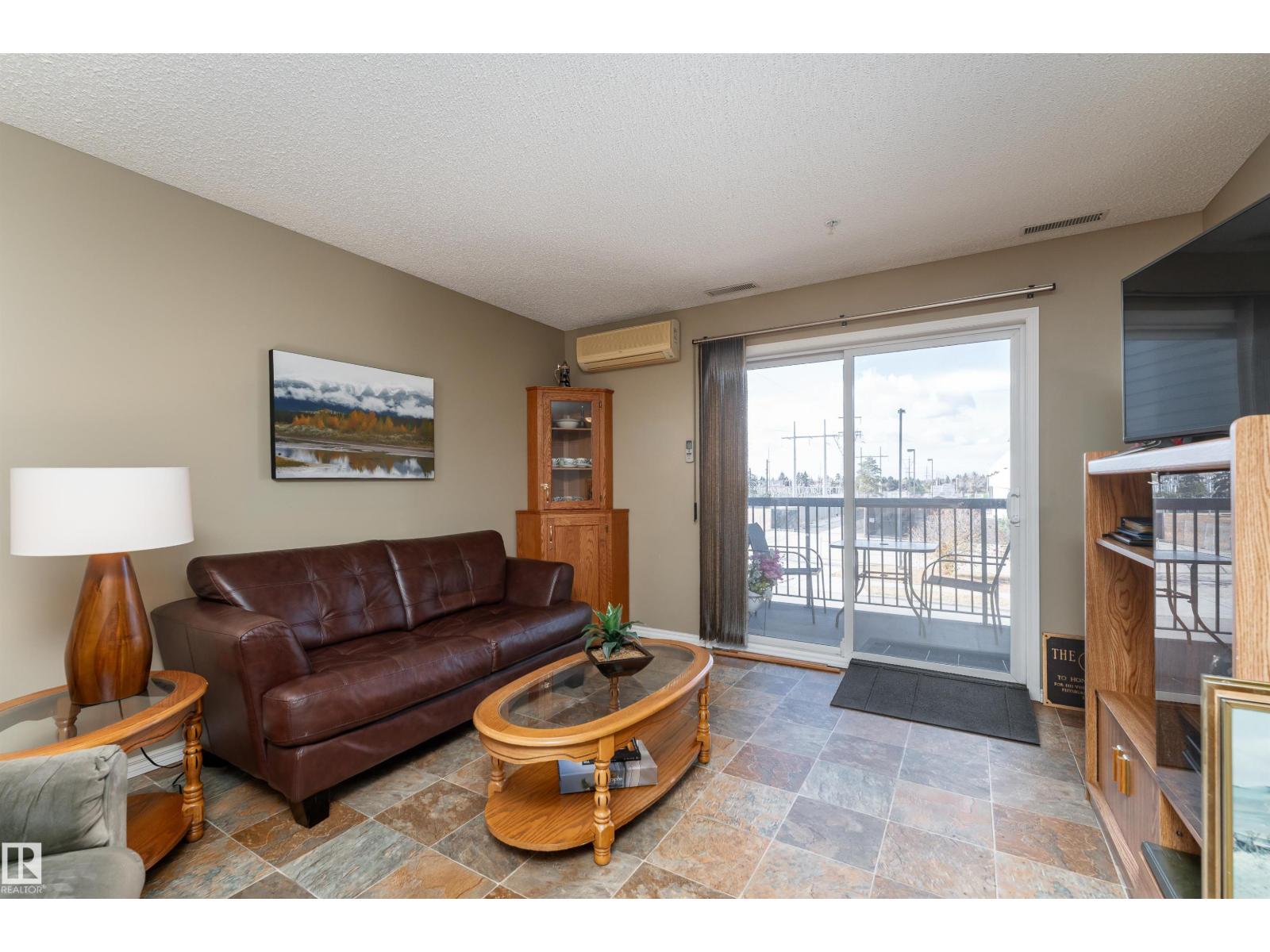 #221 16303 95 ST NW, Edmonton