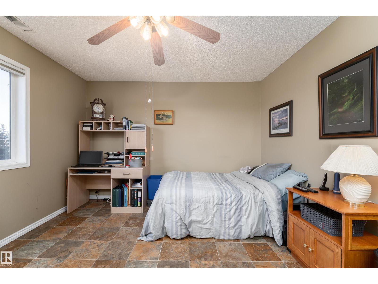 #221 16303 95 ST NW, Edmonton