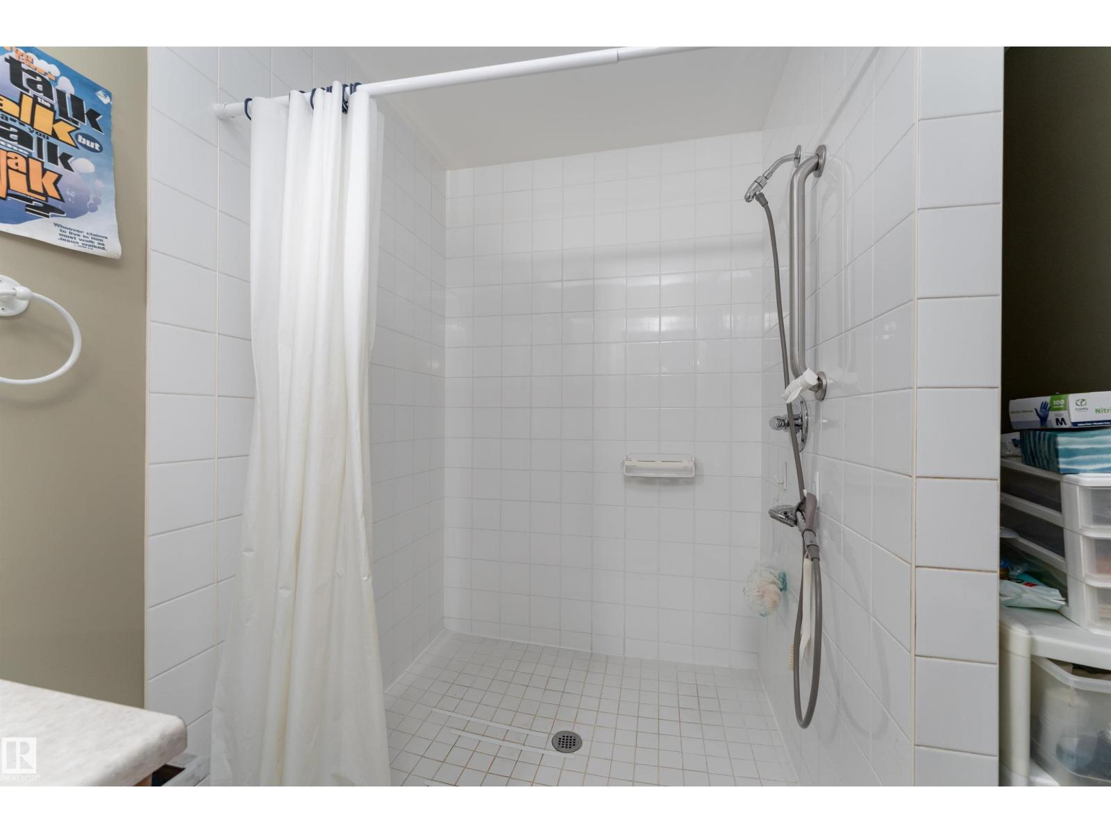 #221 16303 95 ST NW, Edmonton
