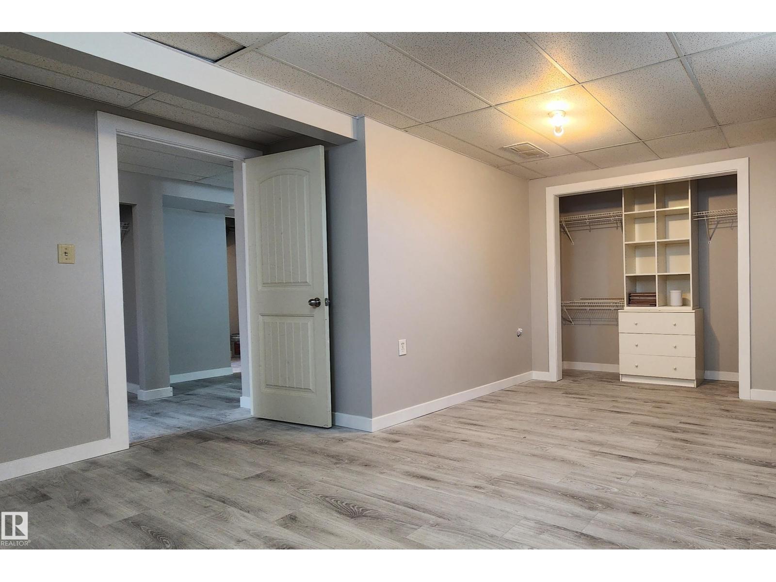 4911 106 ST NW, Edmonton
