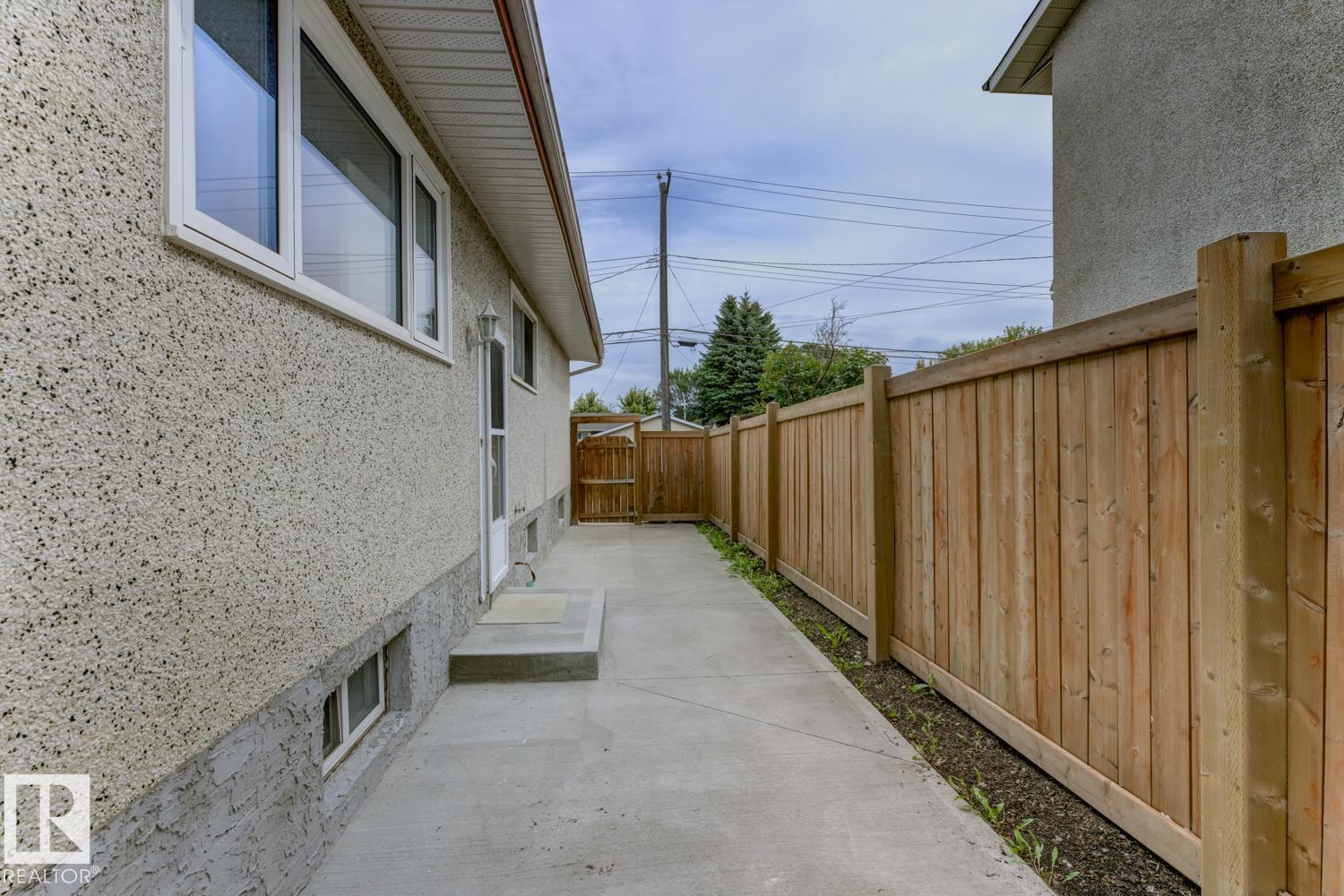 4911 106 ST NW, Edmonton