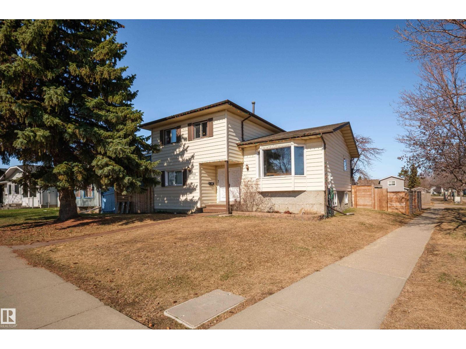 17828 91 ST NW, Edmonton