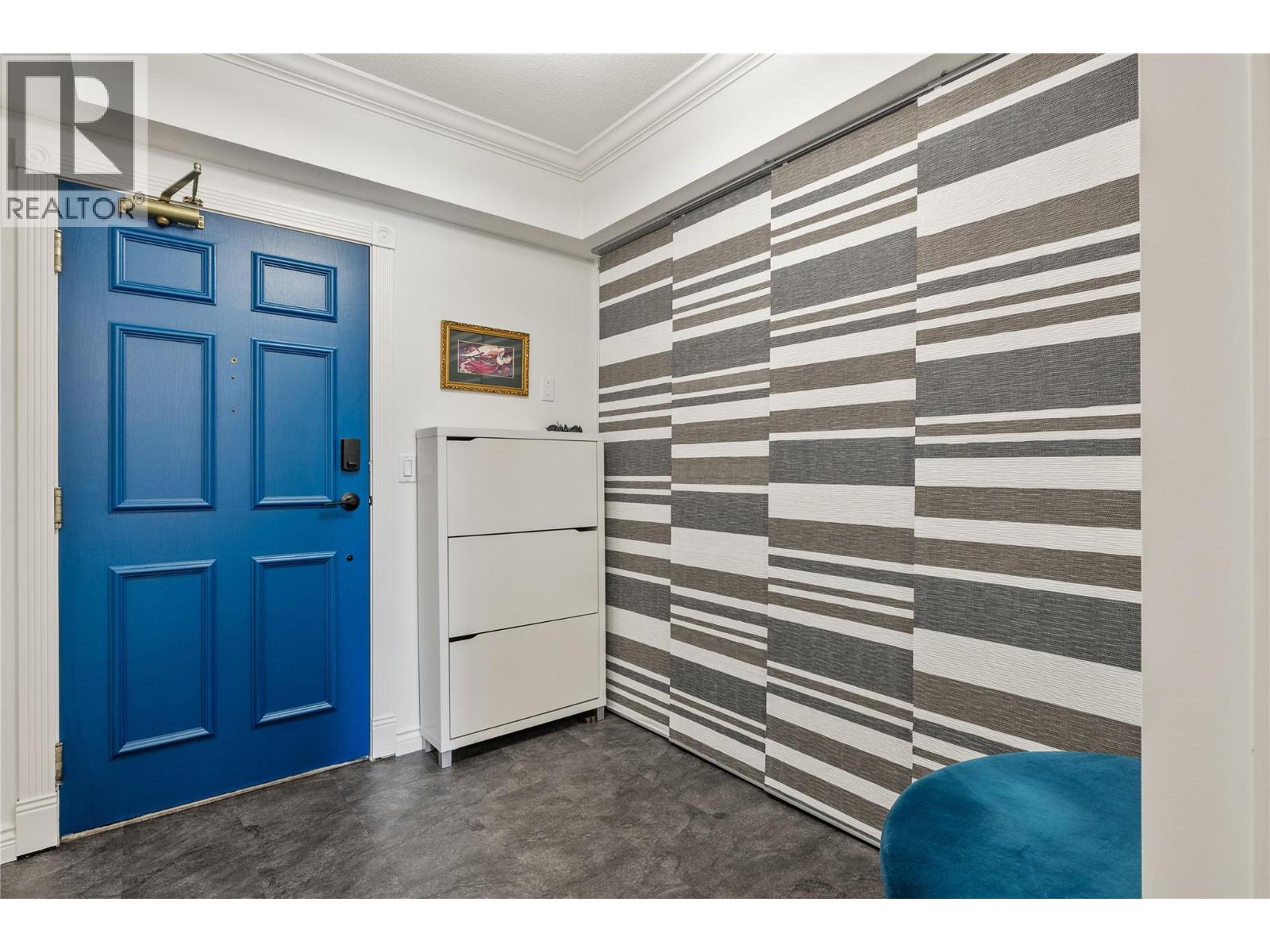 405 1152 Sunset Drive, Kelowna