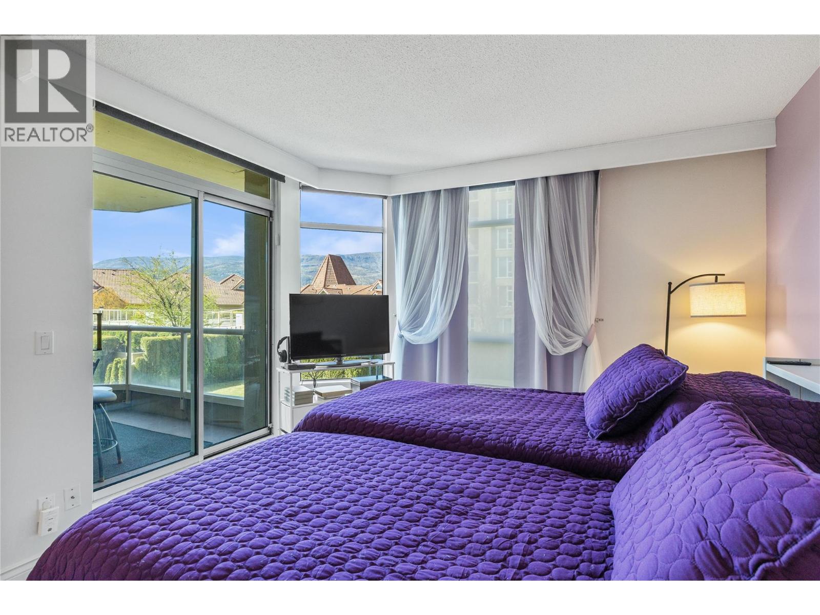405 1152 Sunset Drive, Kelowna