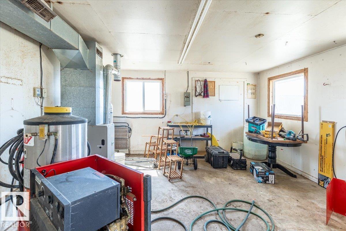 49059 RGE ROAD 265 - 58