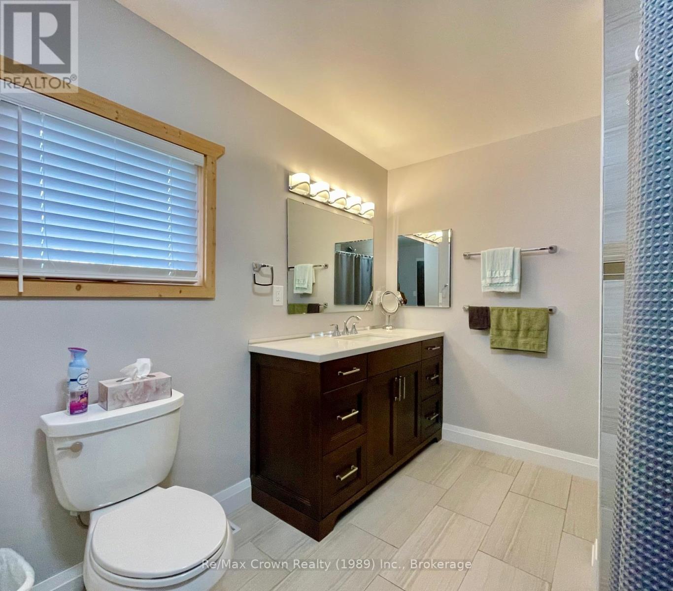 108 MURPHY DRIVE - 17