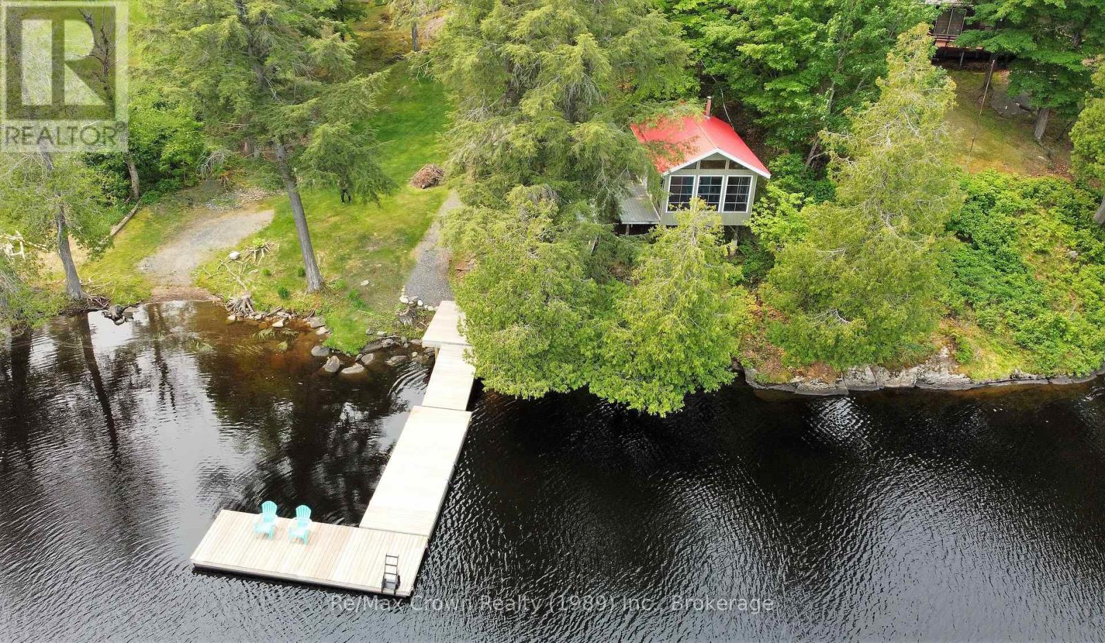 108 MURPHY DRIVE - 4