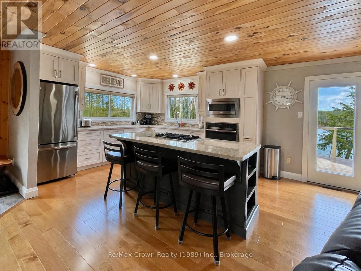 108 MURPHY DRIVE - 8