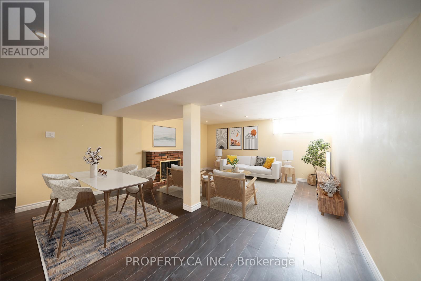 Listing photo of LOWER - 46 SHREWSBURY SQUARE